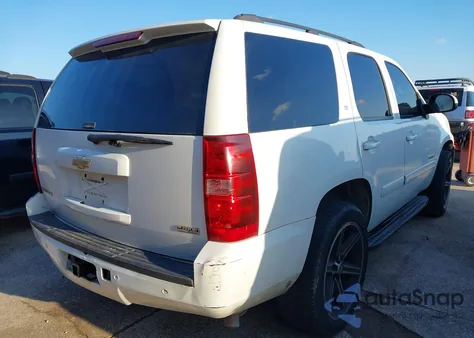 2008 Chevrolet Tahoe Lt из США, поврежденный, VIN 1GNFC13098R220237